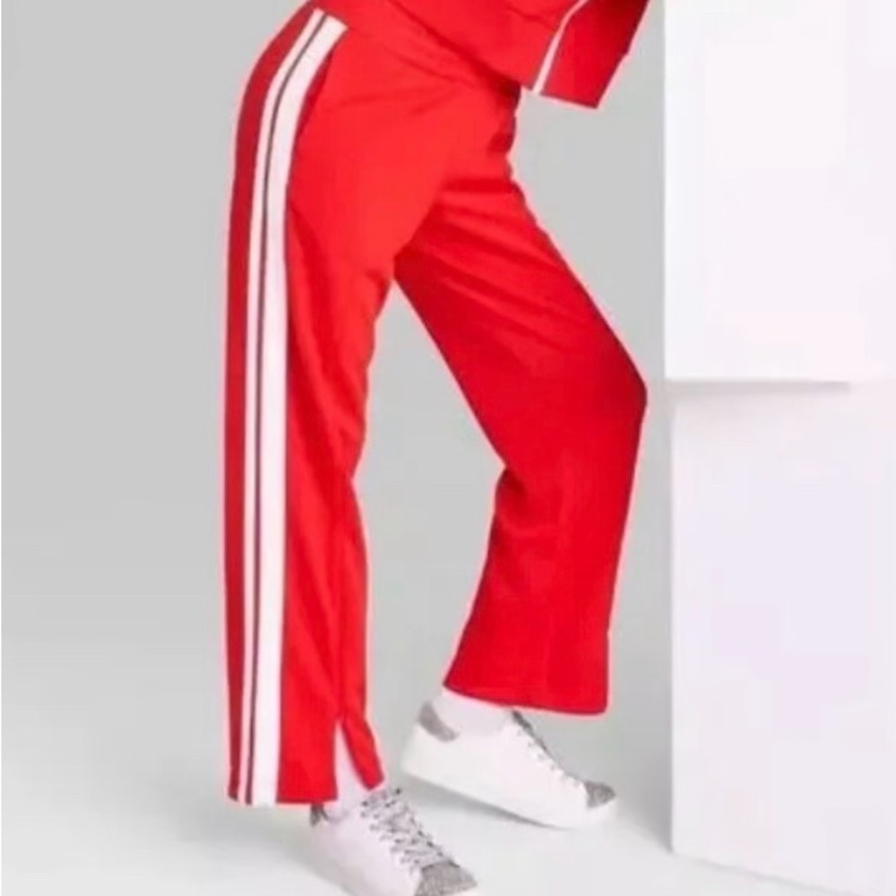 Wild fable women’s high rise track pants zipper leg